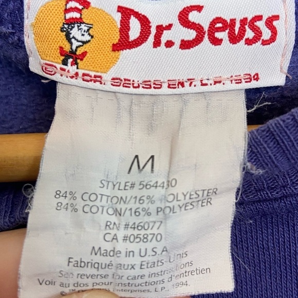 Dr.Seuss VINTAGE 1994 Licensed Cat in The Hat Sweatshirt Purple Graphic Medium - Picture 3 of 9